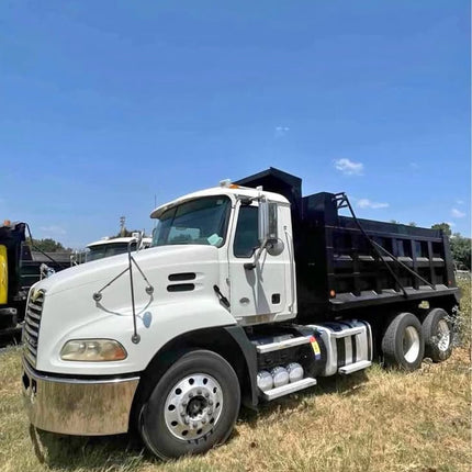2016 Mack Pinnacle  Tandem Axle Dump Truck $65,000 (Syracuse, NY)