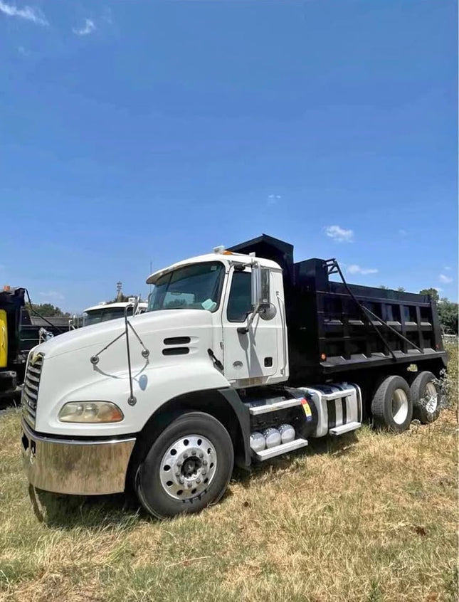2016 Mack Pinnacle  Tandem Axle Dump Truck $65,000 (Syracuse, NY)