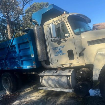 2002 Mack 600 Tandem Axle Dump Truck $33,000 (Savannah, GA)