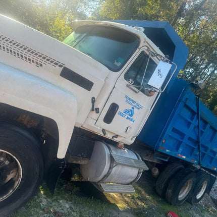 2002 Mack 600 Tandem Axle Dump Truck $33,000 (Savannah, GA)