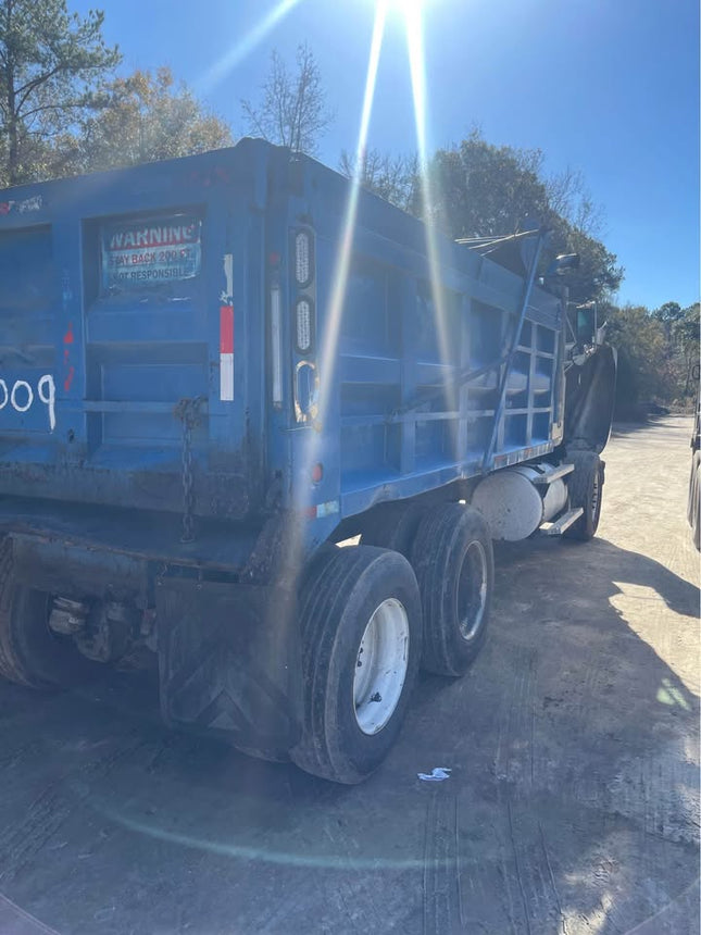 2002 Mack 600 Tandem Axle Dump Truck $33,000 (Savannah, GA)
