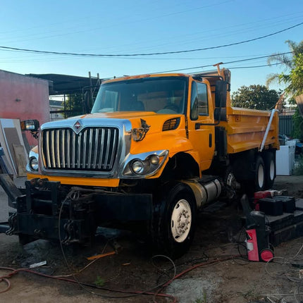 2014 International 7500 Tandem Axle $65,000 (South Gate, CA)