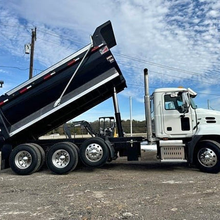 2016 Mack Pinnacle CXU613 Triaxle Dump truck $79,900 (Fort Worth, TX)