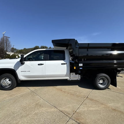 2025 Chevrolet 3500 Single Axle Dump Truck $79,999 (Quincy, MA)