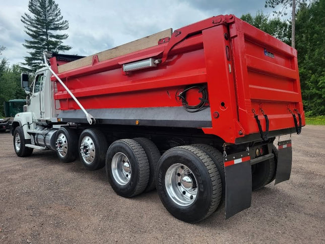 2018 Western Star 4700 Quad Axle Dump Truck $149,500 (Minocqua, WI)