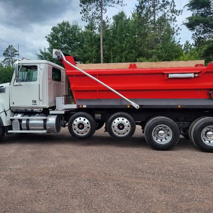 2018 Western Star 4700 Quad Axle Dump Truck $149,500 (Minocqua, WI)