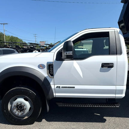 2020 Ford F550 SD Single Axle Dump Truck $69,995 (Plaistow, NH)