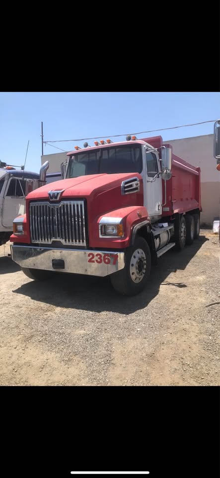 2017 Western Star 470 Tri Axle Dump Truck $55,000 (Los Angeles, CA)