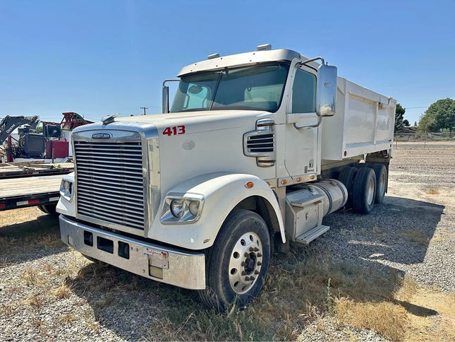 2012 Freightliner Coronado Tandem Axle Dump Truck $85,000 (Sanger, CA)