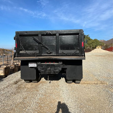 2005 Chevrolet 7500 Single Axle Dump Truck $49,500 (Lake Elsinore, CA)
