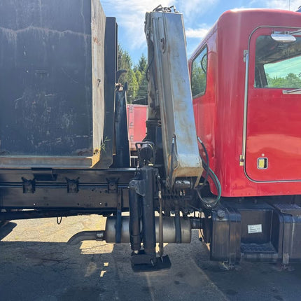 2001 Peterbilt 330 Single Axle Dump Truck $29,900 (Kingston, NH)