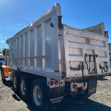 2009 Peterbilt 367 Tri Axle Dump Truck $59,950 (Atlanta, GA)