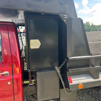 1993 Ford F450 XL Single Axle Dump Truck $15,000 (Uniontown, PA)