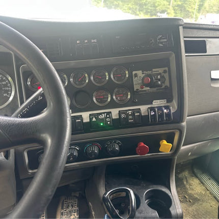 2017 Kenworth T800 Triaxle Dump Truck $144,999 (Chattanooga, TN)