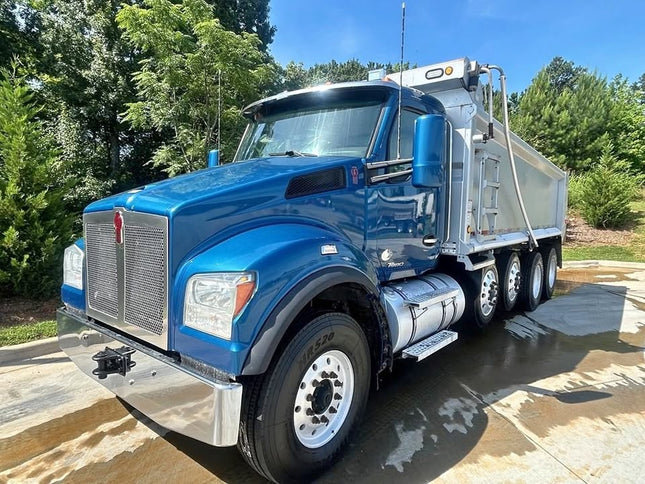 2019 Kenworth T880 Quad Axle Dump Truck $134,950 (Belton, MO)