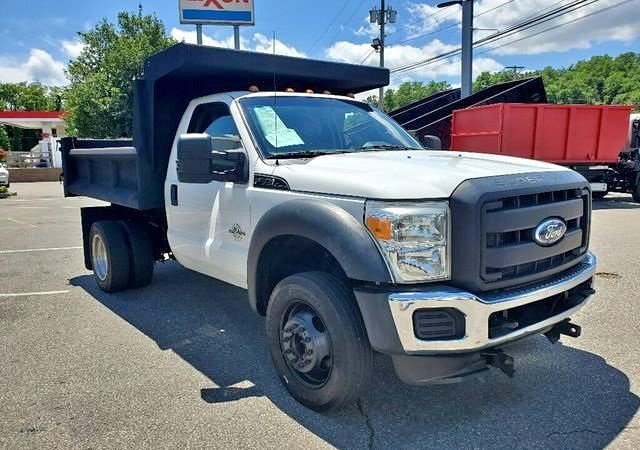 2011 Ford F550 Super Duty Single Axle Dump Truck $39,999 (South Amboy, NJ)