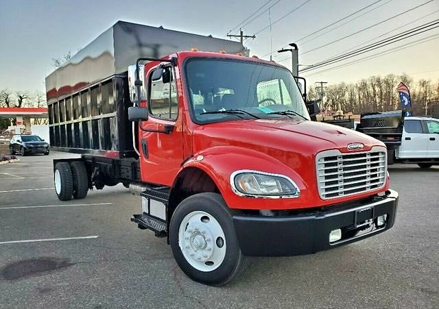 2016 Freightliner M2 106 Single Axle Dump Truck $39,999 (South Amboy, NJ)