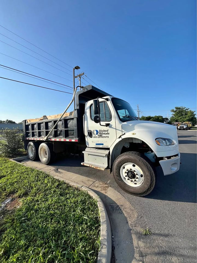 2019 Freightliner M2 106 Tandem Axle Dump truck $99,000 (Winchester, VA)
