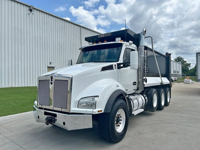 2019 Kenworth T880 Tri Axle Dump Truck $159,950 (Atlanta, GA)
