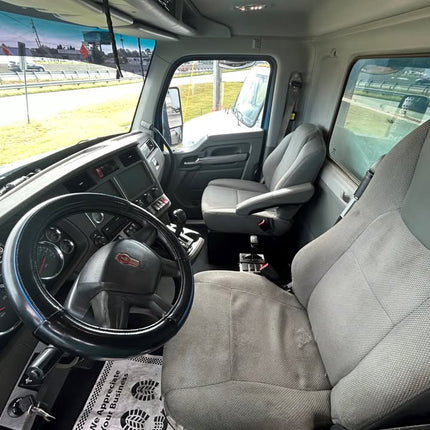 2016 Kenworth T880 Tandem Axle Dump Truck $129,950 (Jacksonville, FL)