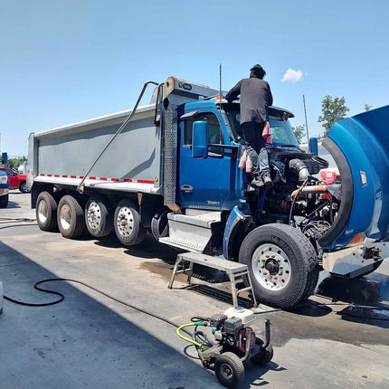 2019 Kenworth T880S Quad Axle Dump Truck $129,950 (Sherwood, AR)