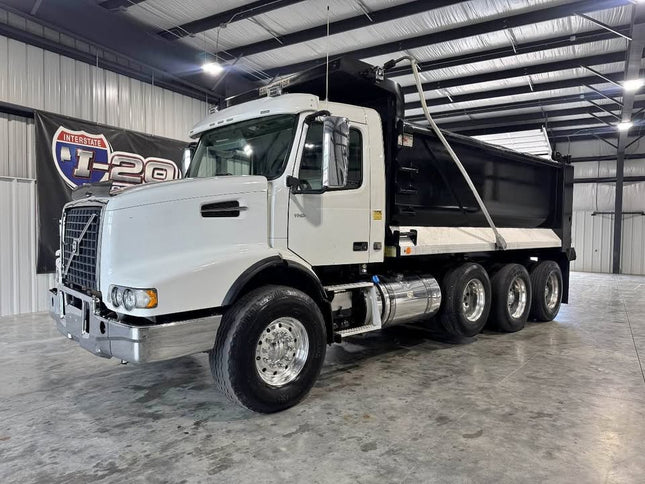 2019 Volvo Tri Axle Dump Truck $124,500 (Pell City, AL)