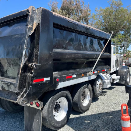2007 Peterbilt 379 Tri Axle Dump Truck $38,500.00