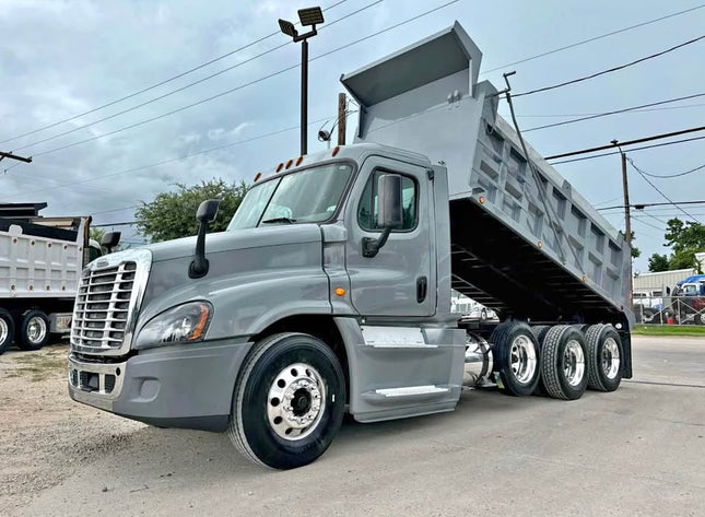 2016 Freightliner Cascadia Triaxle Dump Truck $59,500  (Houston, TX)
