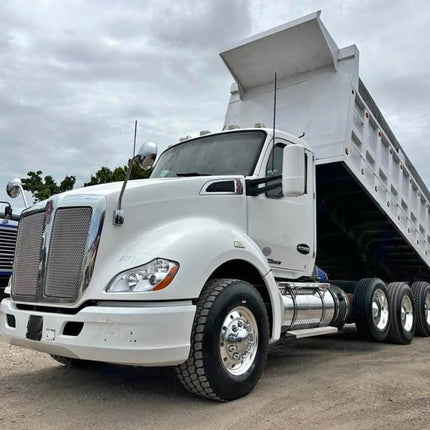 2014 Kenworth T680 Triaxle Dump Truck $65,000 (Houston, TX)