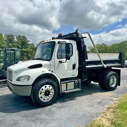 2011 Freightliner M2 Single Axle Dump Truck $38,500 (Kingston, NH)