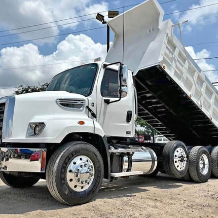 2017 Freightliner 114SD Triaxle Dump Truck $66,000