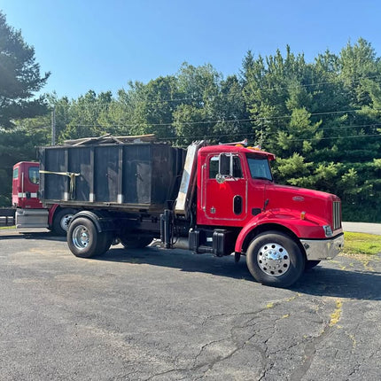 2001 Peterbilt 330 Single Axle Dump Truck $29,900 (Kingston, NH)