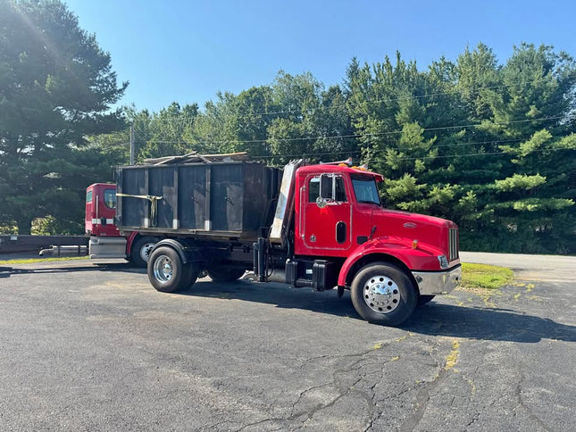 2001 Peterbilt 330 Single Axle Dump Truck $29,900 (Kingston, NH)