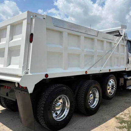 2017 Freightliner 114SD Triaxle Dump Truck $66,000