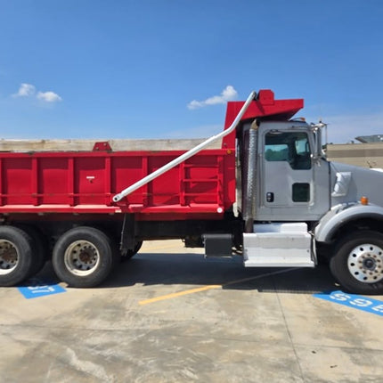 2013 Kenworth T800 Tandem Axle Dump Truck $79,950 (Dallas, TX)