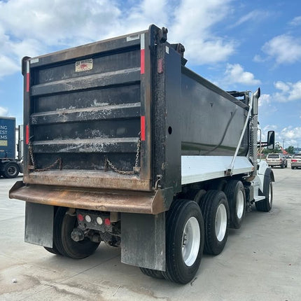 2019 Kenworth T880 Tri Axle Dump Truck $159,950 (Dallas, TX)