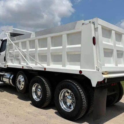 2017 Freightliner 114SD Triaxle Dump Truck $66,000