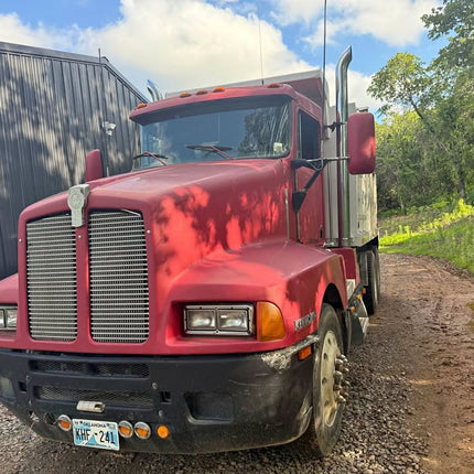 1995 Kenworth T600 Tandem Axle Dump Truck $30,000