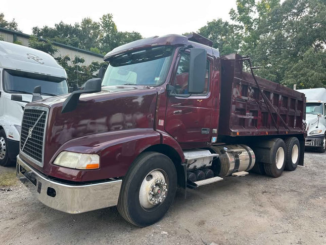 2018 Volvo Tandem Axle Dump Truck $65,000 (Atlanta, GA)