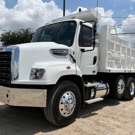 2017 Freightliner 114SD Triaxle Dump Truck $66,000