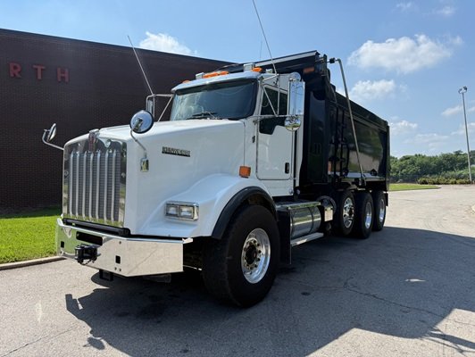 2020 Kenworth T800 Triaxle Dump Truck $179,950 (Van Buren, AR)