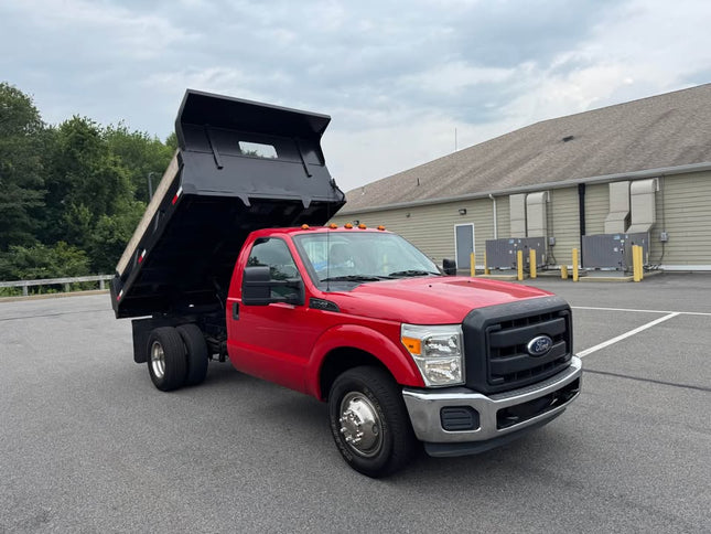 2011 Ford F350 Single Axle Dump Truck $24,990 (Abington, MA)