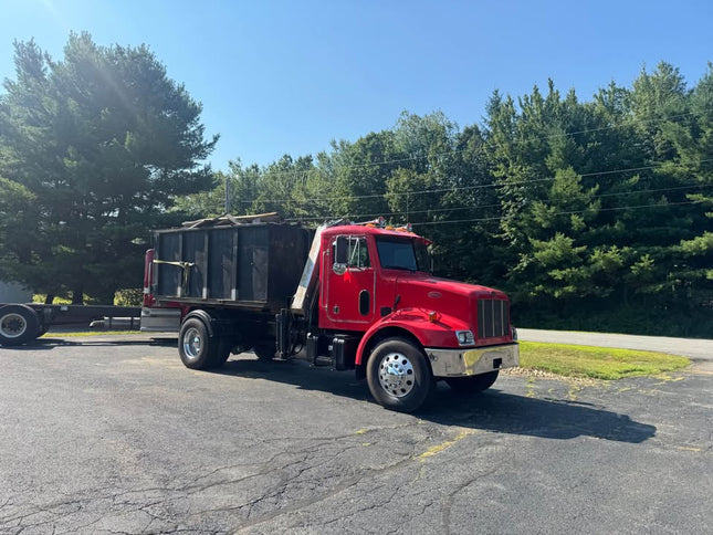 2001 Peterbilt 330 Single Axle Dump Truck $29,900 (Kingston, NH)