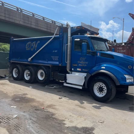 2017 Kenworth T880 Triaxle Dump Truck $113,000 (Bloomfield, NJ)