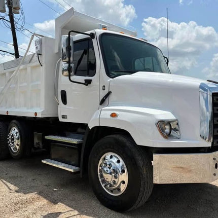 2017 Freightliner 114SD Triaxle Dump Truck $66,000