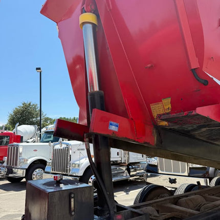 2018 Kenworth T880 Quad Axle Dump Truck