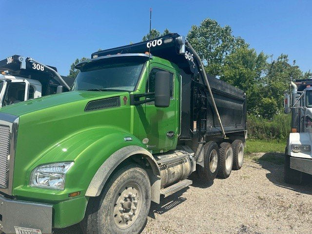 2017 Kenworth T880 Triaxle  Dump Truck $129900 (Indianapolis, IN)