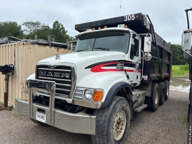 2005 Mack Granite Triaxle Dump Truck $59,500 (Indianapolis, IN)