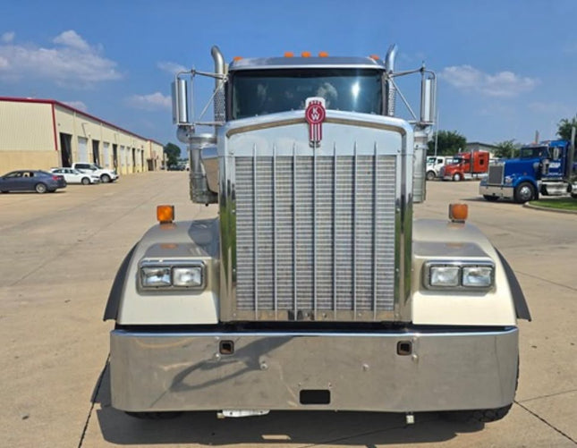 2011 Kenworth W900L Triaxle Dump Truck $99,950 (Bristol, VA)