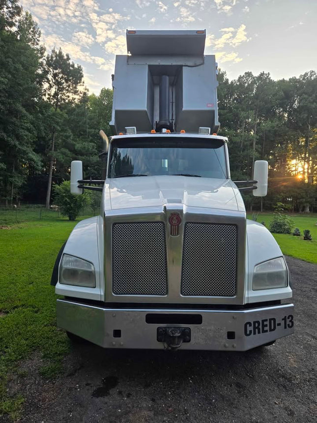 2016 Kenworth T880 Quint Axle Dump Truck $120,000 (Middlesex, NC)